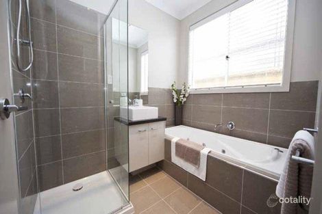 Property photo of 21 Pinnacle Views Doreen VIC 3754