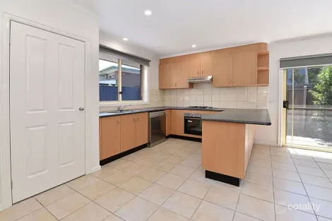 Property photo of 3/32 Bulla Road Strathmore VIC 3041