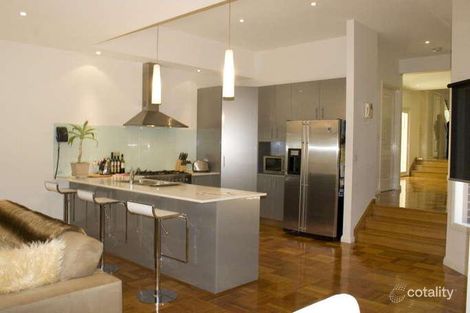 1a Leura St, Doncaster East, VIC 3109