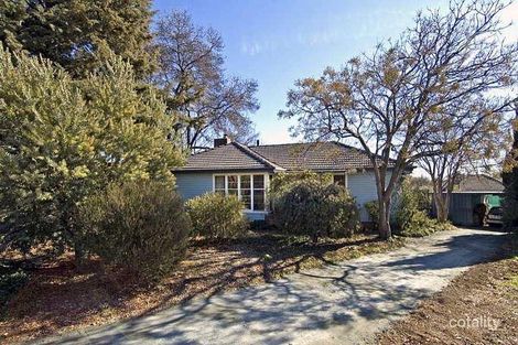 6 Nyeena Pl, Narrabundah, ACT 2604