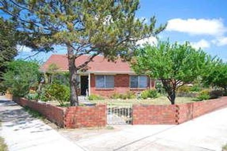 Property photo of 43 Bushfield Crescent Coolaroo VIC 3048