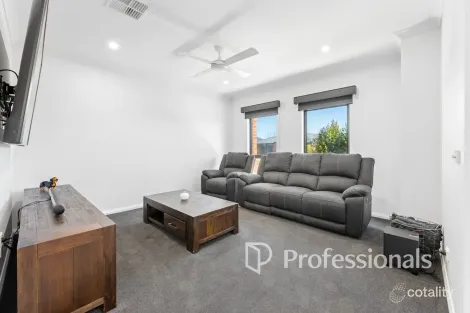 Property photo of 19 Joseph Court Red Cliffs VIC 3496