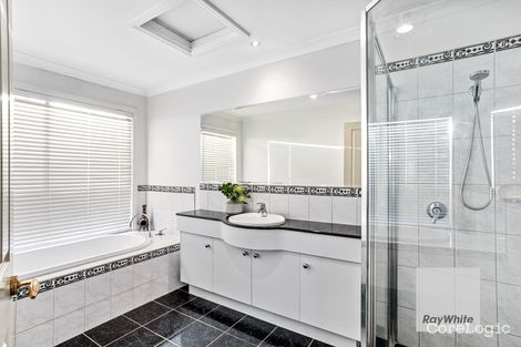 Property photo of 35 Loddon Drive Taylors Hill VIC 3037