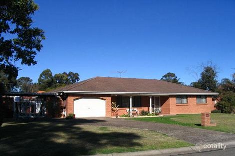 21 Arundel Park Dr, St Clair, NSW 2759