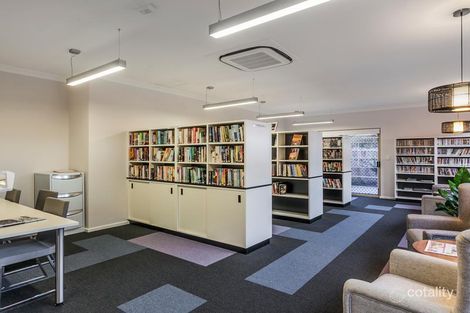 2/6 Lewington Gdns, Bibra Lake, WA 6163