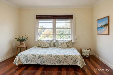Property photo of 23 Walgreen Crescent Calista WA 6167