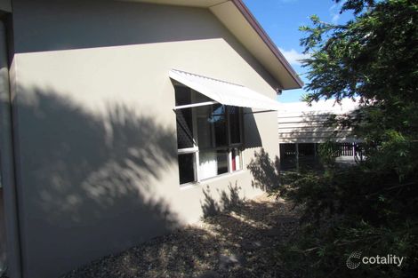 Property photo of 32 Bradman Drive Glenella QLD 4740