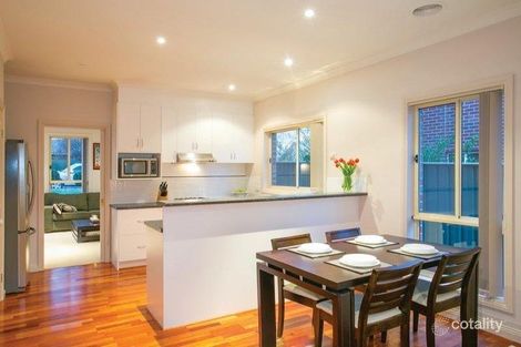 Property photo of 3 Garden Court Lake Gardens VIC 3355