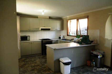 Property photo of 22 Waverley Park Drive Cranbourne North VIC 3977