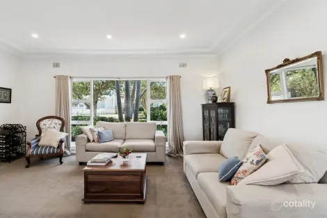 Property photo of 73 Johnstone Street Peakhurst NSW 2210