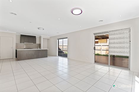 Property photo of 7 Orlando Crescent Keysborough VIC 3173