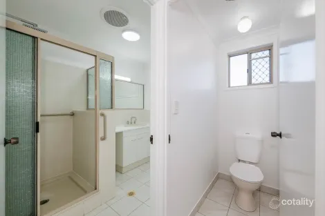 Property photo of 1/21 Kinghorn Street Kalkie QLD 4670