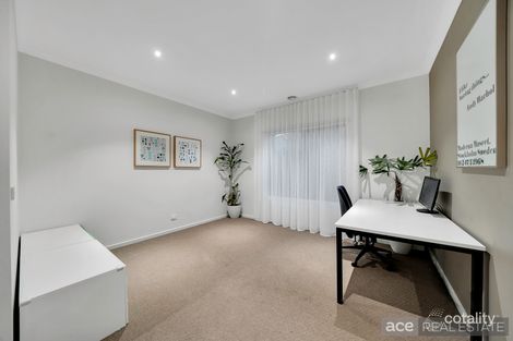 Property photo of 2 Remington Street Burnside Heights VIC 3023