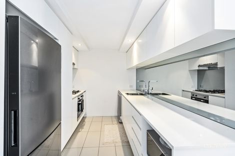 Property photo of 503/11 Compass Drive Biggera Waters QLD 4216