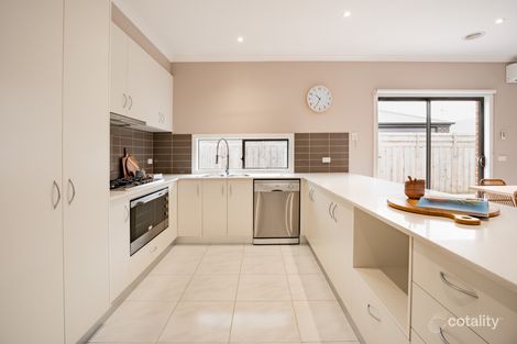 Property photo of 5 Prevelly Circuit Armstrong Creek VIC 3217