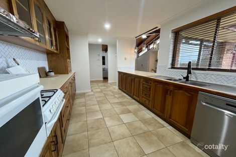 Property photo of 27 Howell Crescent Kangaroo Flat VIC 3555