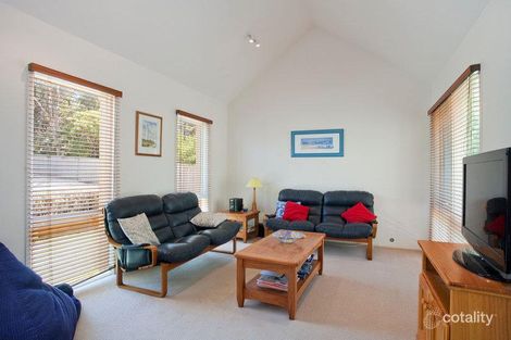 Property photo of 22 Great Ocean Road Aireys Inlet VIC 3231