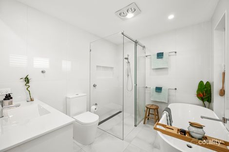 Property photo of 106 Point Cartwright Drive Buddina QLD 4575