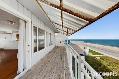 Property photo of 126 Ocean Drive Quinns Rocks WA 6030