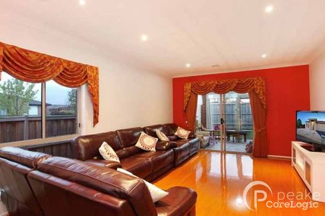 Property photo of 18 Snowdonia Road Cranbourne North VIC 3977