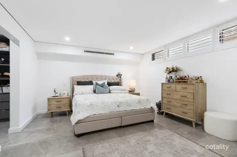 Property photo of 32 Maiden Street Greenacre NSW 2190