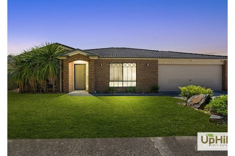 Property photo of 10 Woodchase Court Cranbourne East VIC 3977