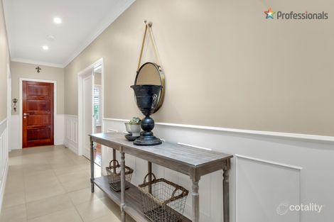 Property photo of 3 Domain Way Taylors Hill VIC 3037