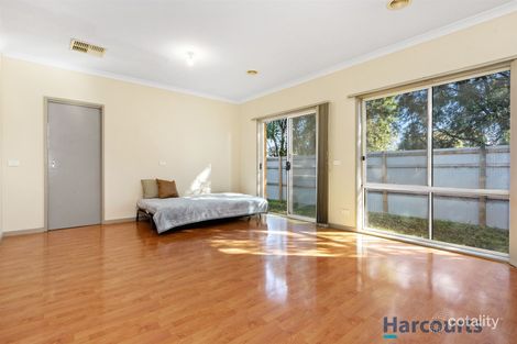 Property photo of 2/147 Highbury Road Burwood VIC 3125