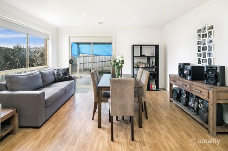 Property photo of 8 Eureka Gardens Eureka VIC 3350