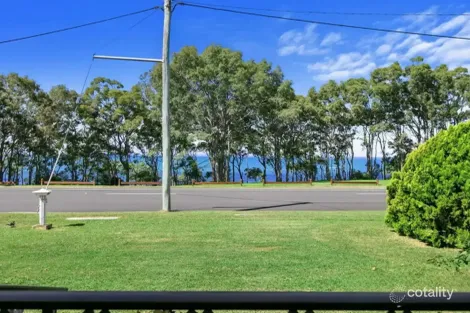 Property photo of 126 Esplanade Point Vernon QLD 4655