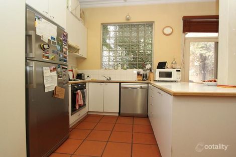 Property photo of 64 Marine Parade Elwood VIC 3184