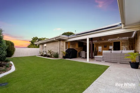 Property photo of 44 Stringybark Street Regents Park QLD 4118