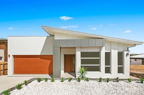 Property photo of 18 Cocoparra Crescent Crace ACT 2911