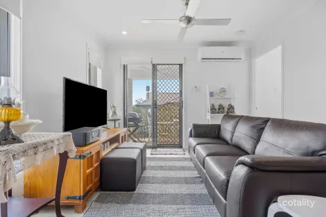 Property photo of 10 Bulloo Crescent Brassall QLD 4305