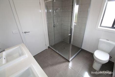 Property photo of 67 Sapling Boulevard Tarneit VIC 3029