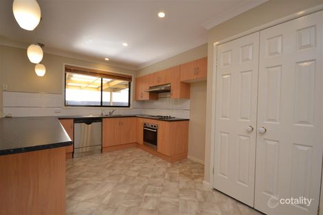 Property photo of 12 Freesia Crescent Bomaderry NSW 2541