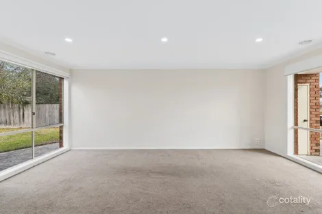 Property photo of 9 Hatten Place Berwick VIC 3806