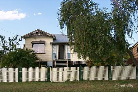 14 Bertram St, Park Avenue, QLD 4701
