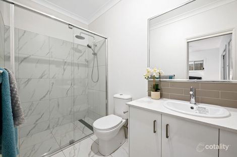 2/33 Albert St, Newtown, QLD 4350