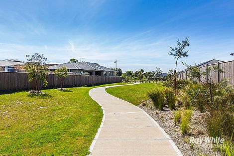 Property photo of 37 Limeburner Grove Botanic Ridge VIC 3977