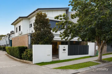 4/4a Lewis Pl, Manly West, QLD 4179