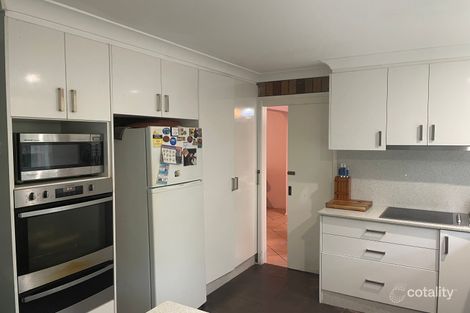 Property photo of 39 Turrella Road Yarrawarrah NSW 2233