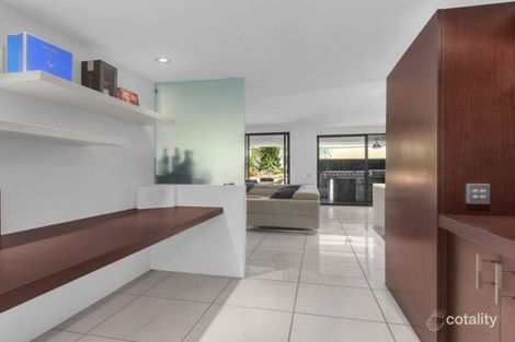 Property photo of 15/7 Helen Street Teneriffe QLD 4005