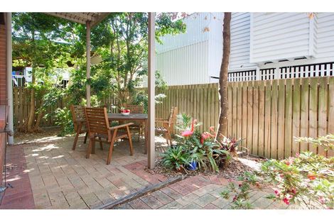 Property photo of 15/64 Browne Street New Farm QLD 4005