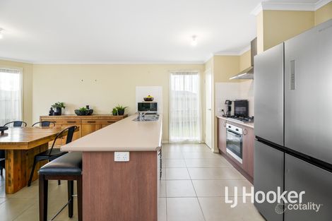 Property photo of 4 Montdami Way Carrum Downs VIC 3201