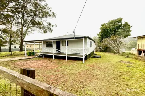 Property photo of 19 Jackson Road Russell Island QLD 4184