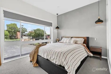 Property photo of 7 Garfield Street McGraths Hill NSW 2756