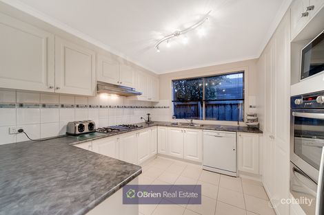 Property photo of 12 Broadleaf Way Cranbourne VIC 3977