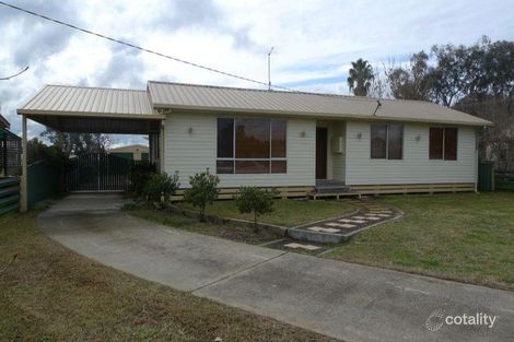 17 Bowler St, Holbrook, NSW 2644