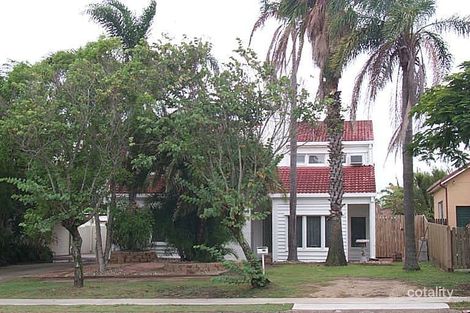 30 King St, Woody Point, QLD 4019